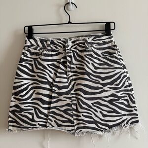 Sunset & Spring Zebra print mini skirt